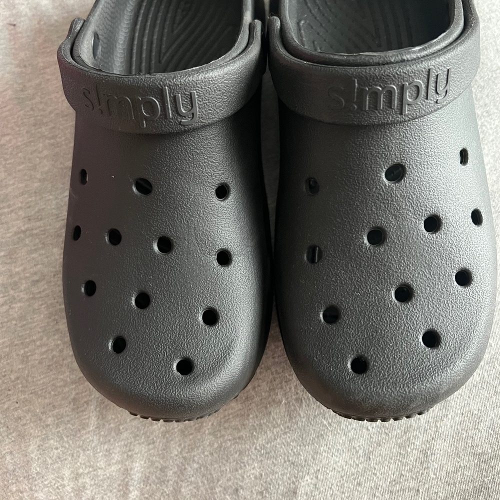 Simply Southern Crocs
